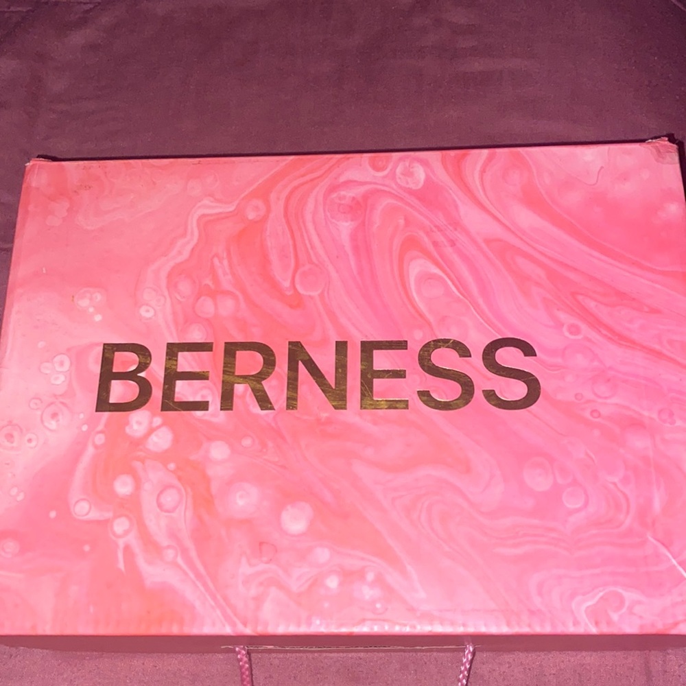Berness fashion shoes
